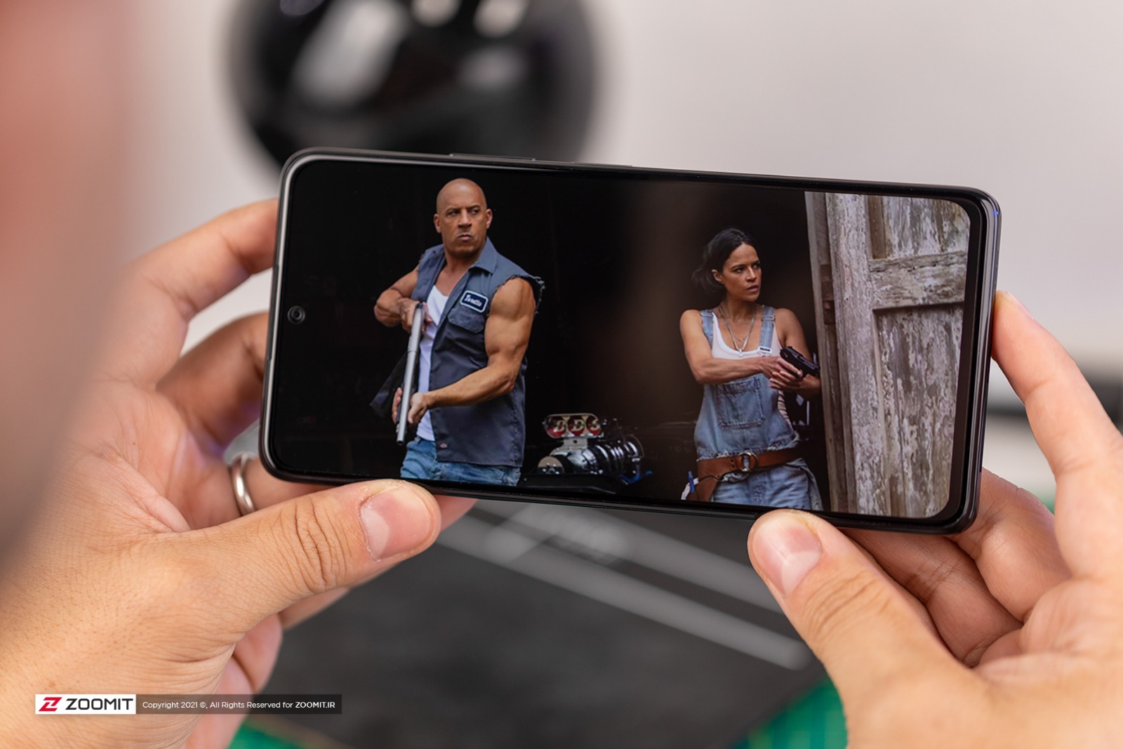 Watch movies with Xiaomi Redmi Note 10 Pro