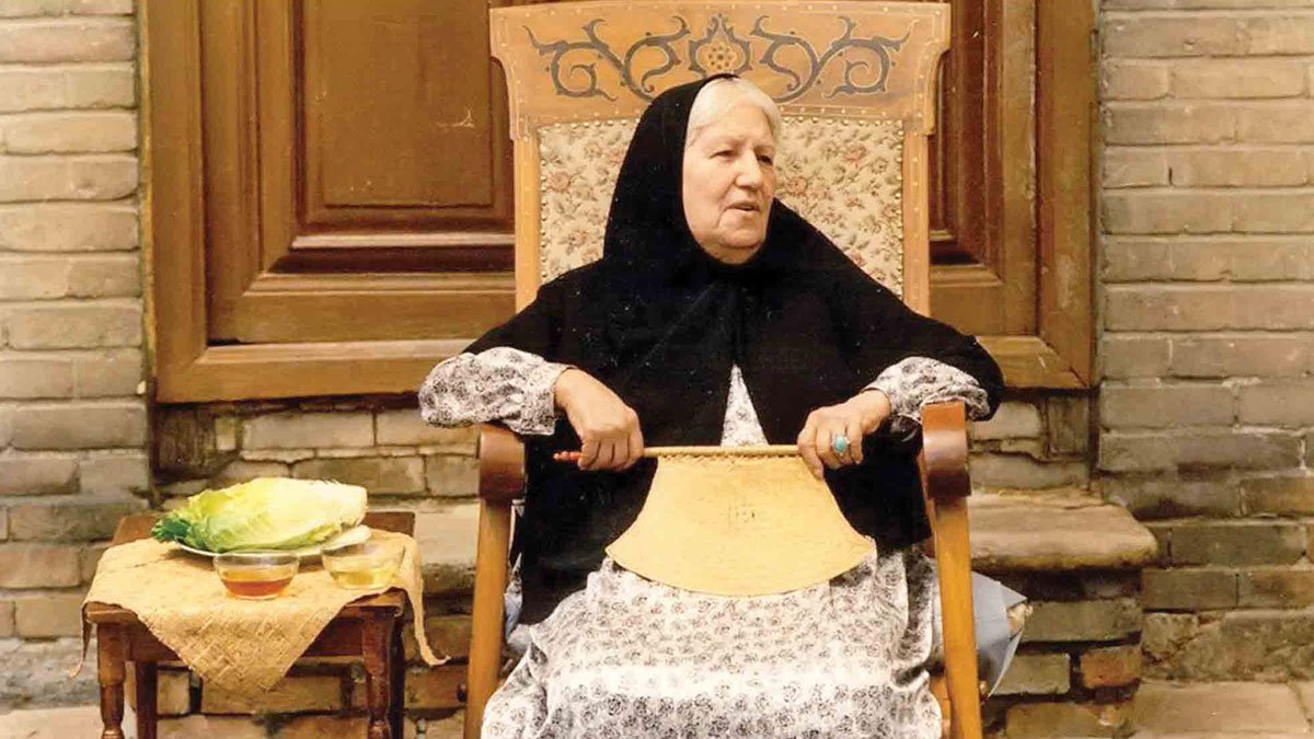 Roghayeh free face in a scene from the movie Mother