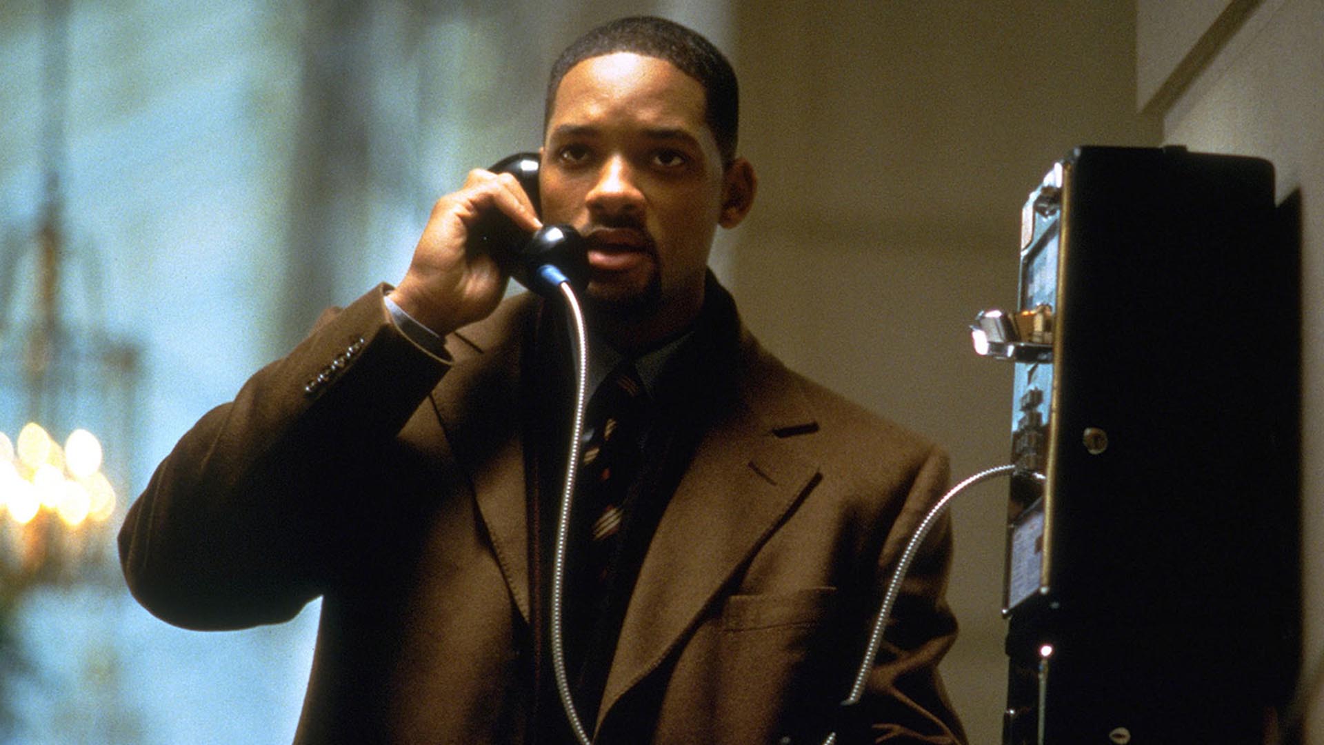 Will Smith using public telephone in Enemy of the State