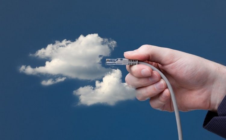 Why Is Cloud Computing Becoming More Popular In 2022? What Are Its Benefits And Applications?