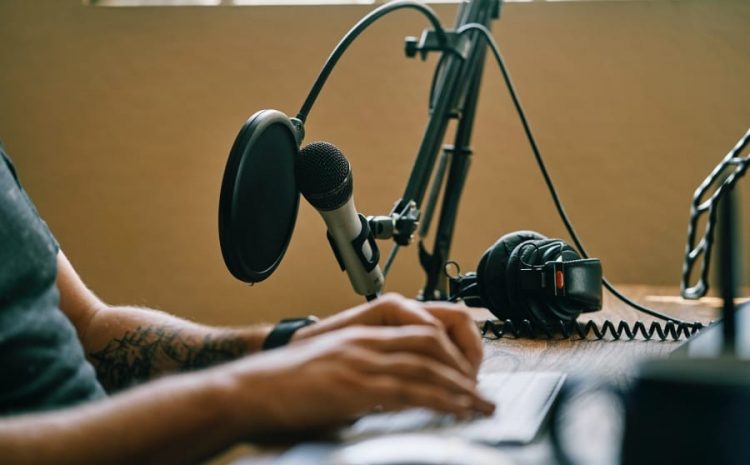 convert an article to a podcast