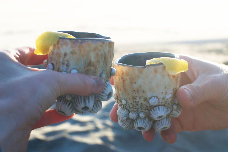 Ceramic cup with a design of sea creatures