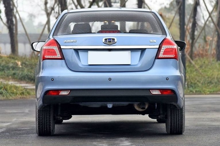 Rear view of Geely GC6