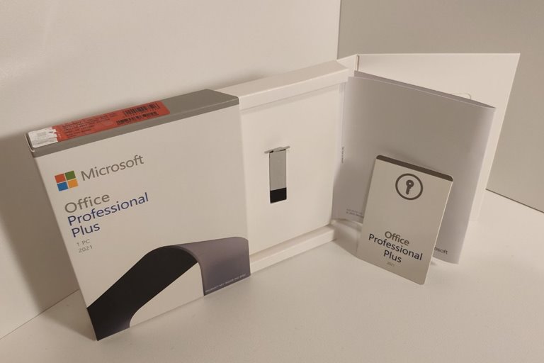 Hackers Use A Fake Microsoft Office USB Drive To Install Malware