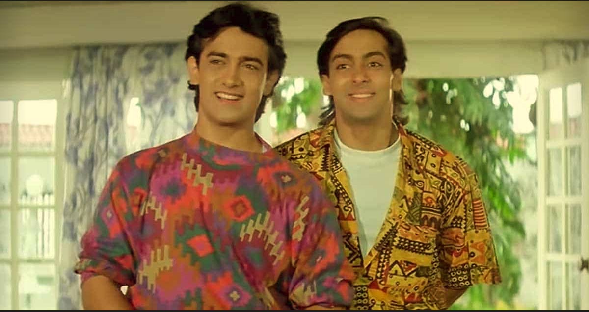 Aamir Khan and Salman Khan in the roles of Amar and Prem in the movie Everyone Has His Own Style