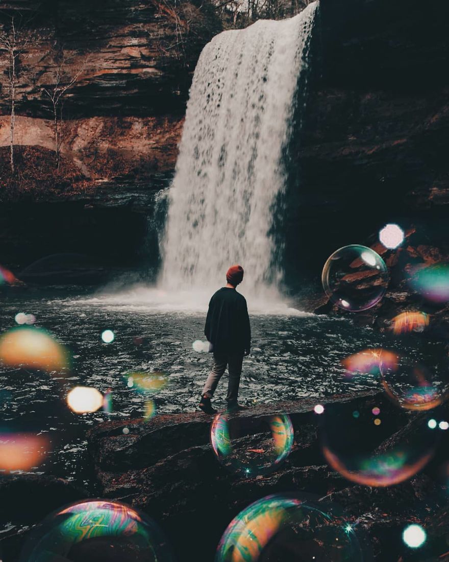 Digital art/waterfall and bubble
