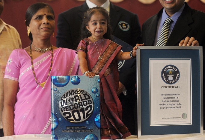 The shortest woman in the world / Guinness World Records