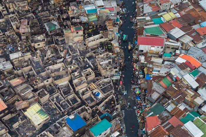 Shocking aerial photos of the densely populated slums of the Philippine capital