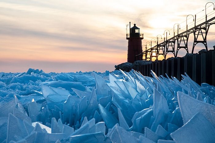 Surreal view of the amazing ice of Lake Michigan