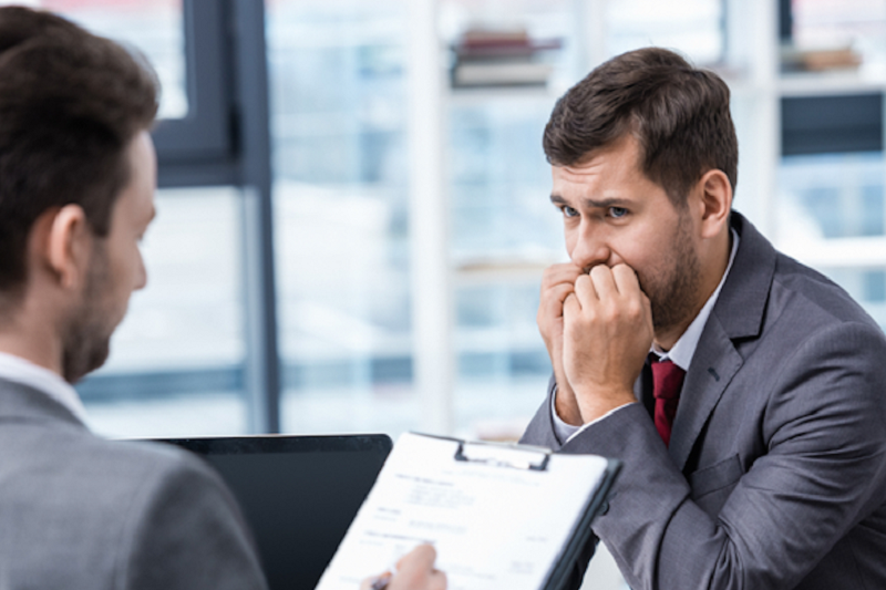 5 common body language mistakes during interviews