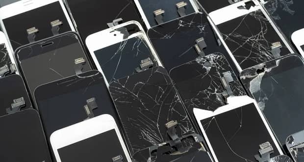 7 Reasons Why You Should Get Rid Of Your Old Phone