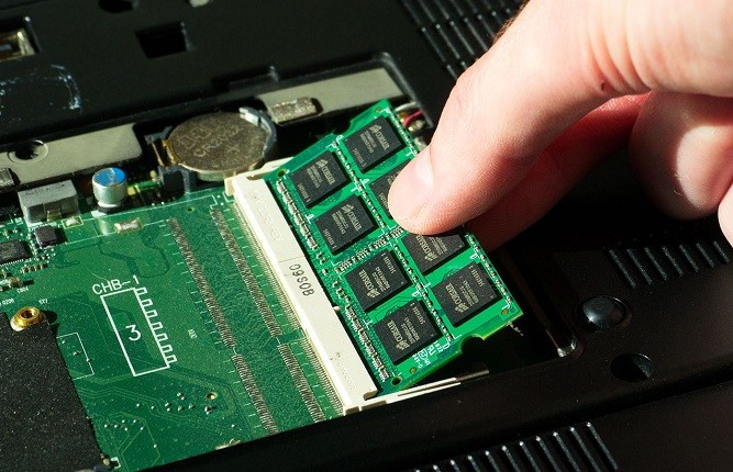 Adding new RAM to the laptop