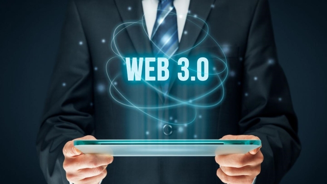 What are the advantages of Web 3?